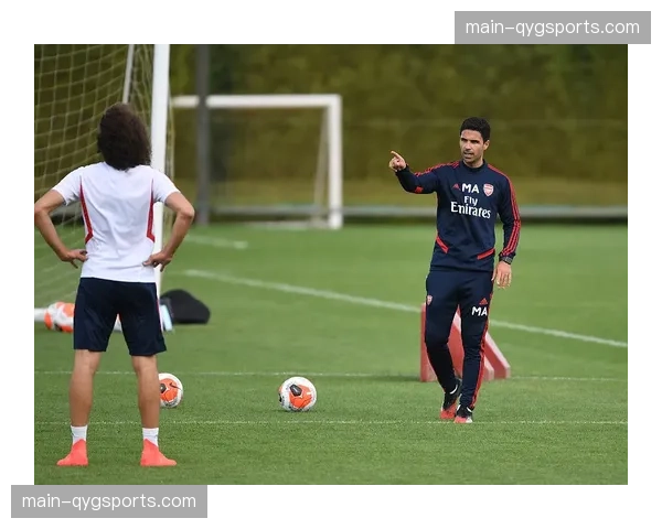 阿尔特塔赋予中场更多动态流动性，阿森纳纵向进攻明显增加